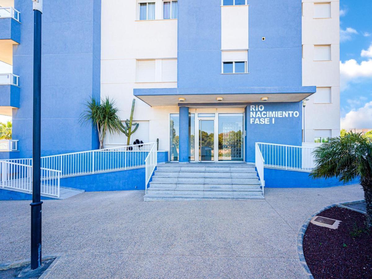 Rio Nacimiento Apartment Campoamor Luaran gambar