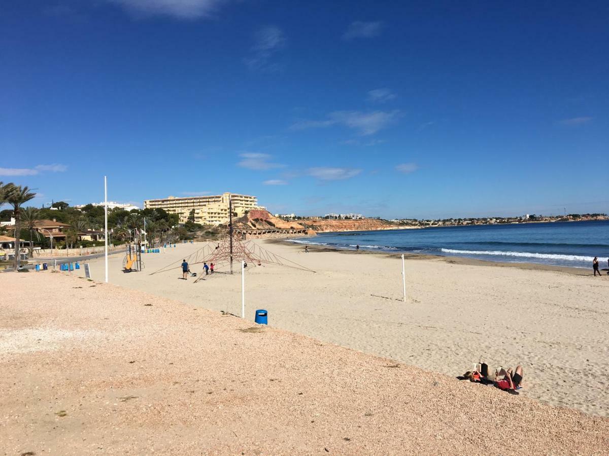 Rio Nacimiento Apartment Campoamor Luaran gambar