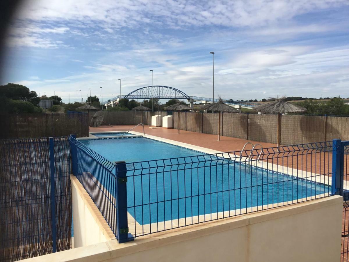 Rio Nacimiento Apartment Campoamor Luaran gambar